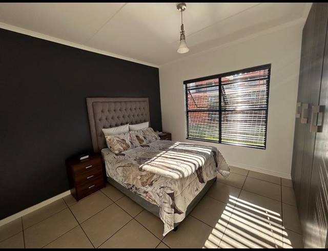 3 BEDROOM APARTMENT FOR SALE IN GREENSTONE HILL